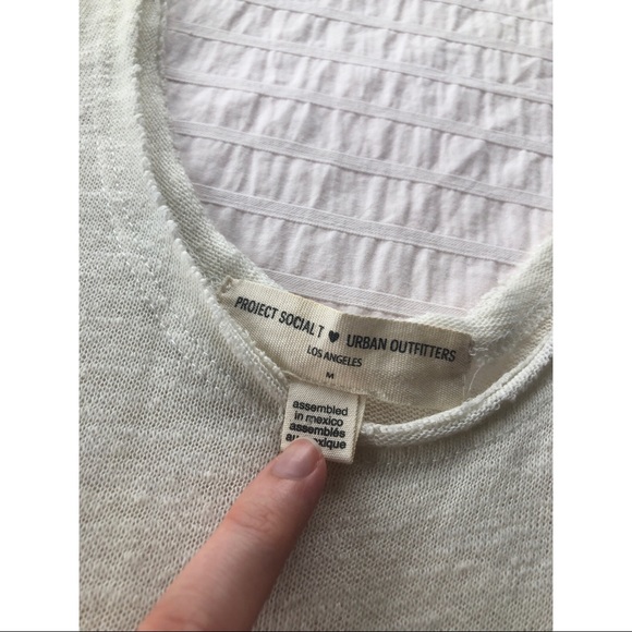 Urban Outfitters Off White Flowy Tank - Picture 3 of 8